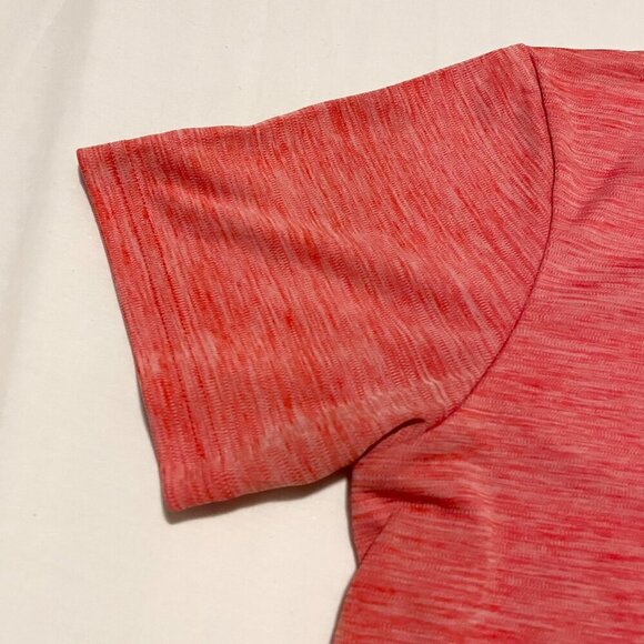 Under Armour Youth Shirt Size XL Heatgear Loose Tshirt Vneck - Picture 3 of 15